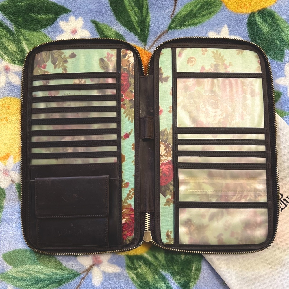 Brown Leather House of Flynn Travel Wallet - floral interior with dust bag